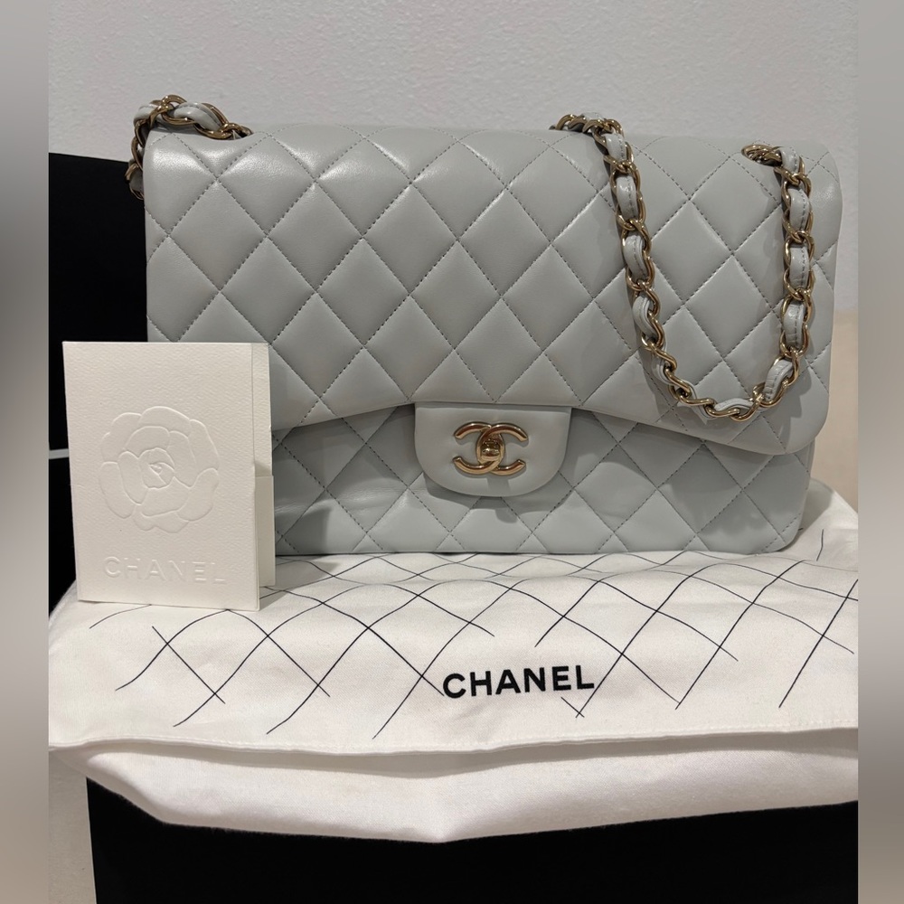 Chanel Classic Jumbo Purse